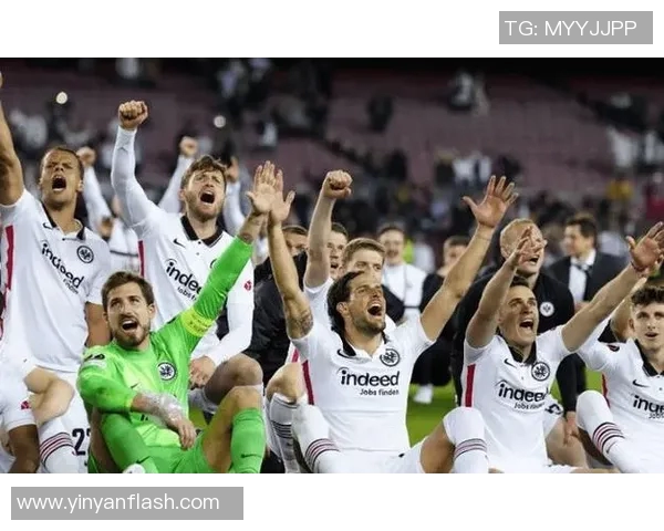 多特蒙德主场神奇逆转,德甲赛场送法兰克福四连败 多特蒙德主场神奇逆转,德甲赛场送法兰克福四连败