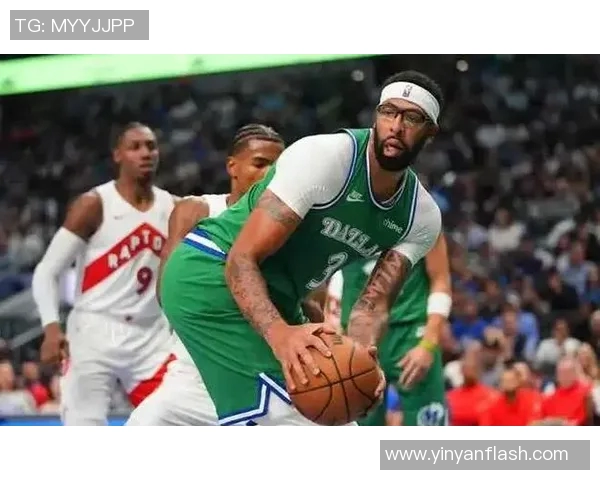 凯尔特人客场战胜独行侠,迎来赛季首胜 凯尔特人客场战胜独行侠,迎来赛季首胜