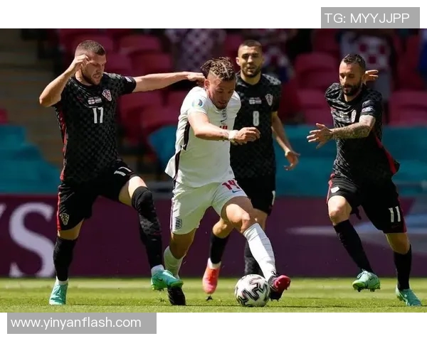 克里斯多夫-奥贝克帕荣膺本周最佳球员,凭借出色表现震撼全场 克里斯多夫-奥贝克帕荣膺本周最佳球员,凭借出色表现震撼全场